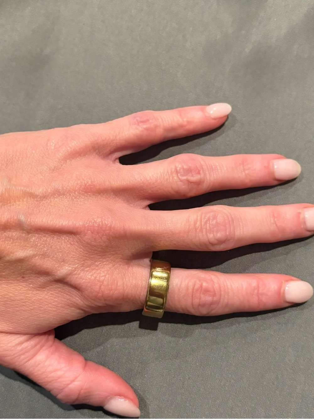 Oura Gold Smart Ring 4 by Oura size 7
